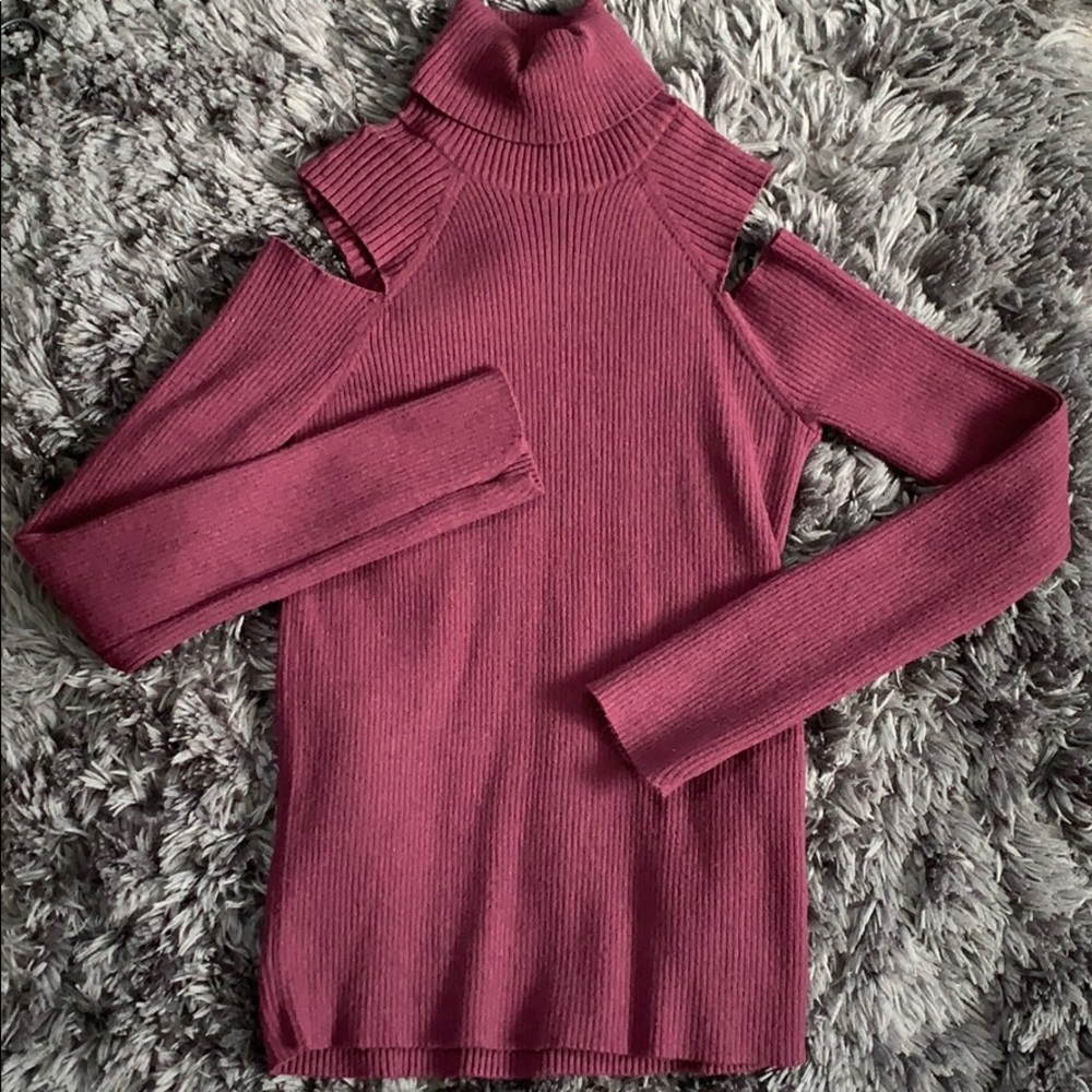 Calvin Klein sweater - Picture 1 of 3